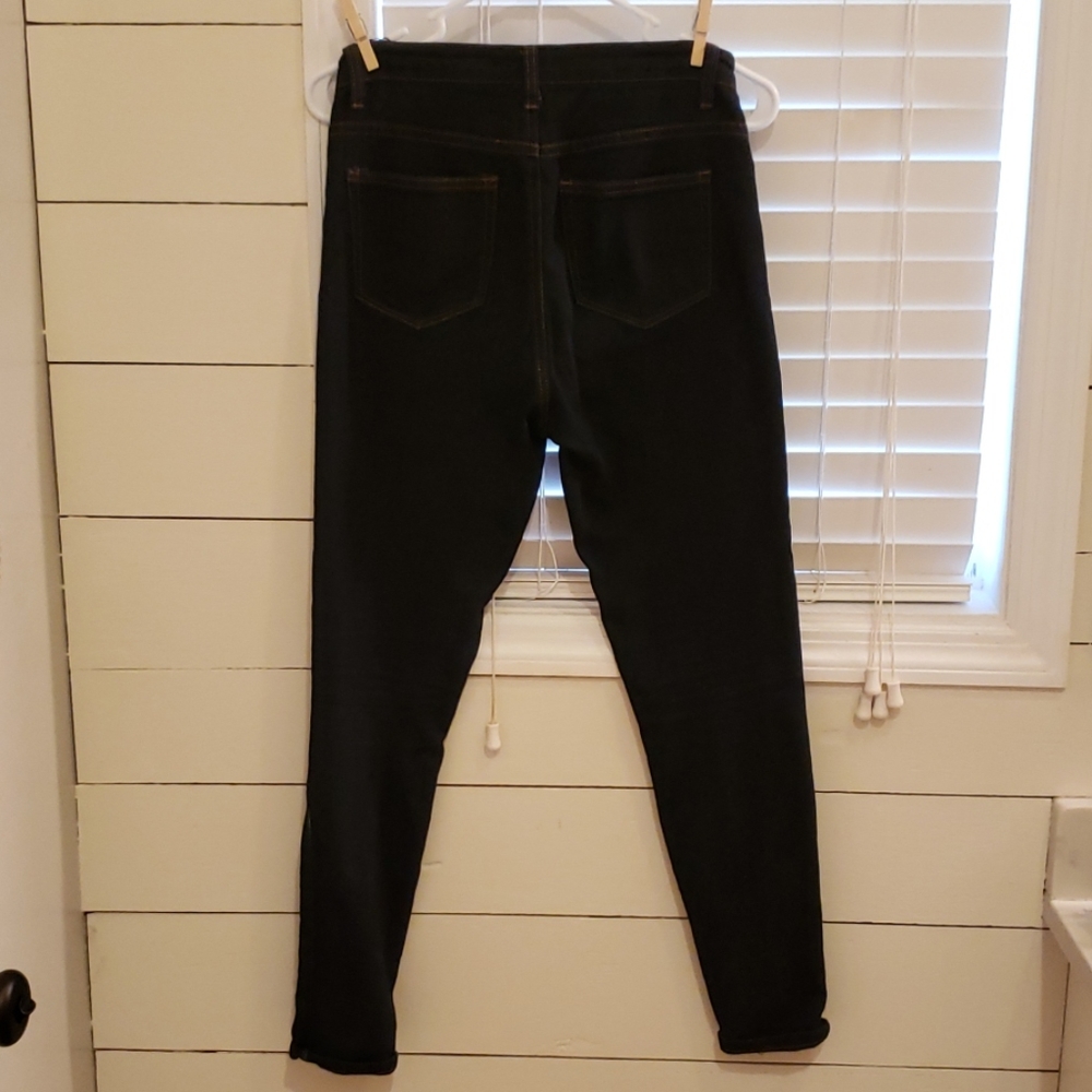 Jeans - Picture 2 of 8